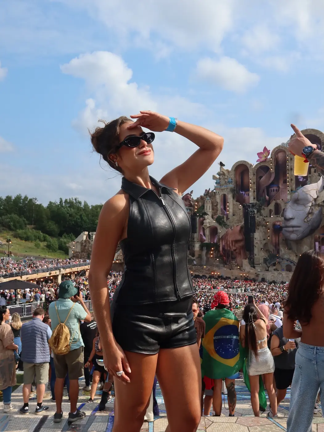 Você sabia? A atriz e apresentadora Maisa esteve no primeiro fim de semana do Tomorrowland
